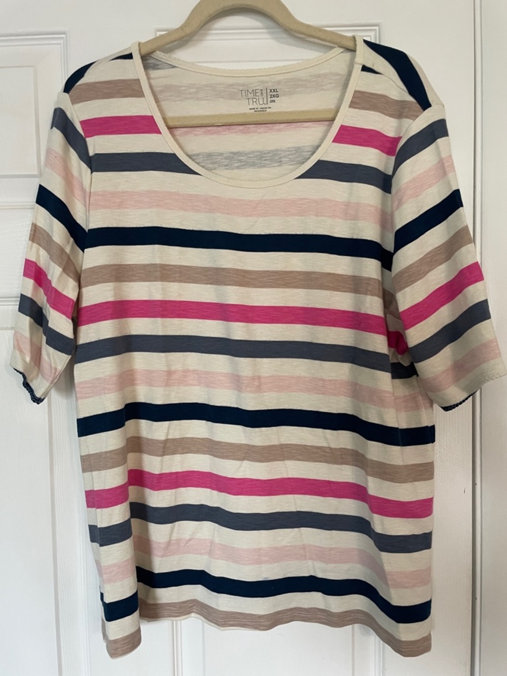 Time and Tru Cream Short Sleeve Scoop Neck Top with Navy & Pink Stripes